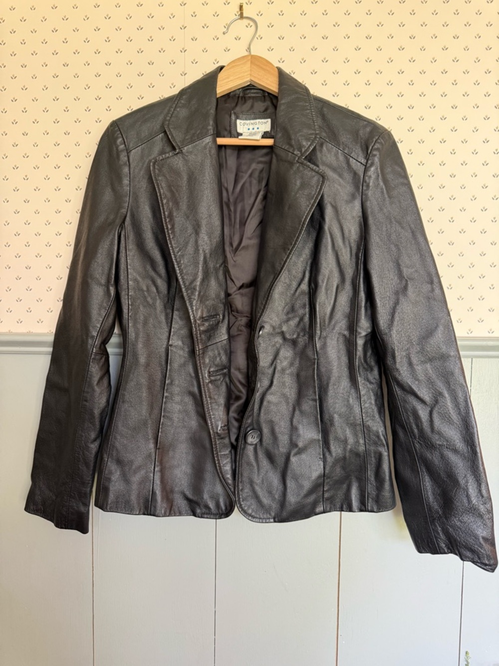 Covington Women's Genuine Leather Jacket